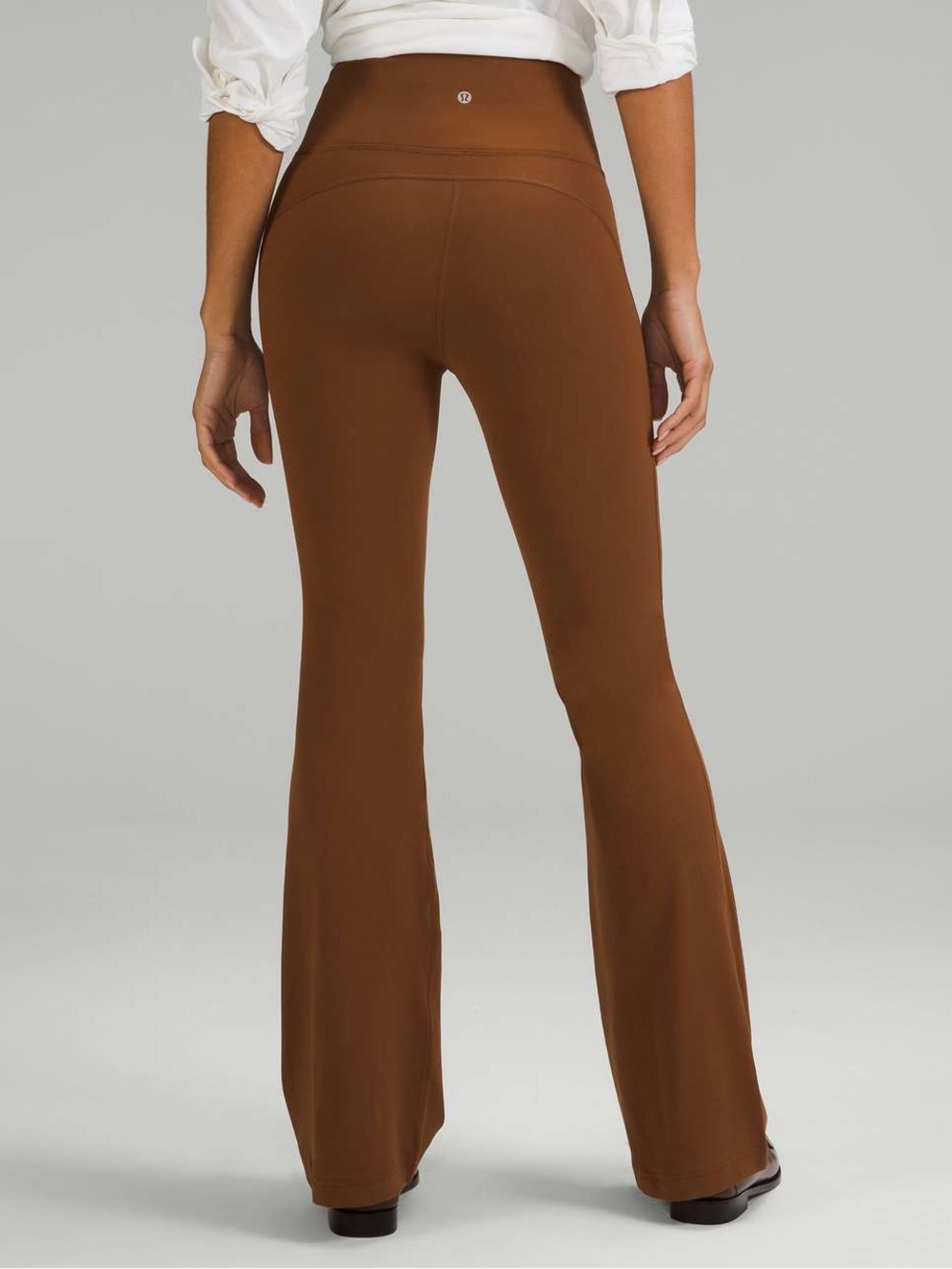 Lululemon Groove Super-High-Rise Flared Pant Nulu in Roasted Brown Size 6